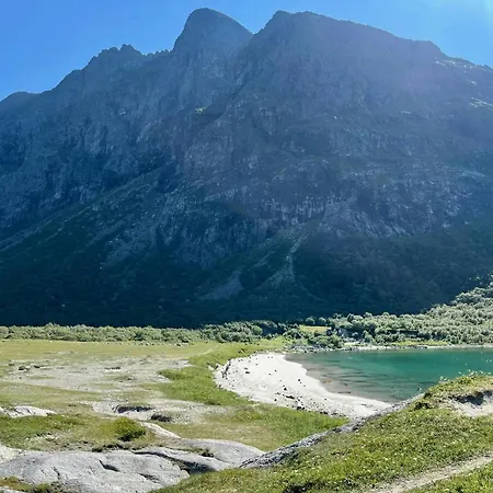 Family With Views Of Donnamannen Mountain Holiday home