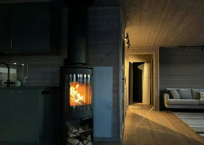 Vakantiehuis Family With Views Of Donnamannen Mountain