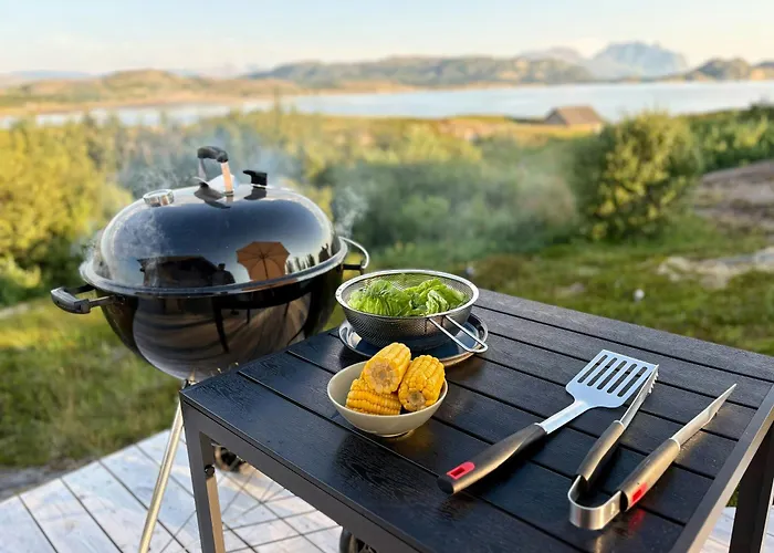 Vakantiehuis Family With Views Of Donnamannen Mountain Donnes