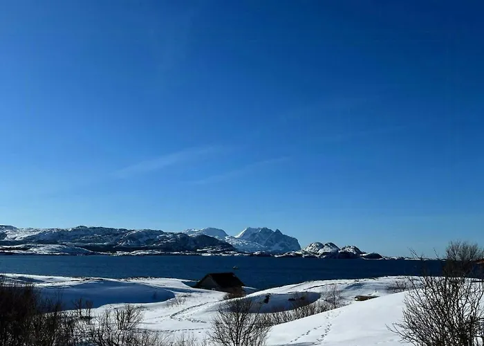 Vakantiehuis Family With Views Of Donnamannen Mountain *