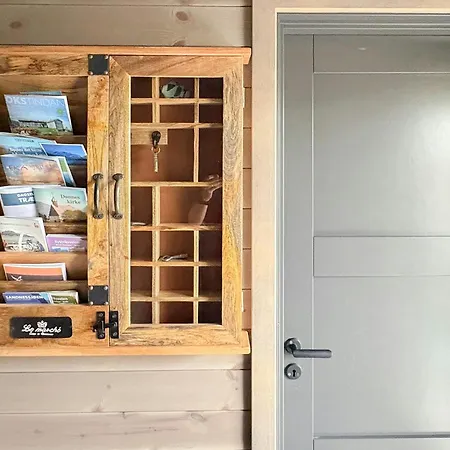 Dom wakacyjny Family With Views Of Donnamannen Mountain Donnes